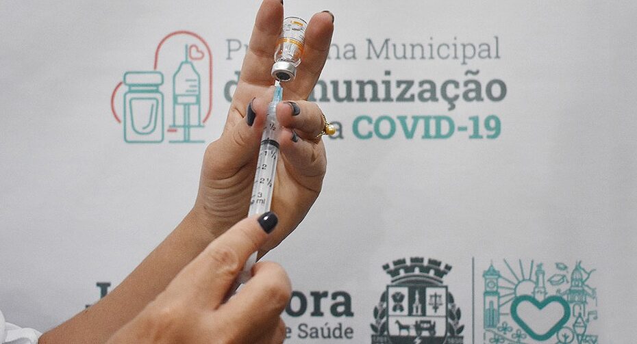 Vacina contra a Covid-19 em Juiz de Fora: público-geral com mais de 57 anos será vacinado e pré-cadastro para outras idades é aberto; veja mais