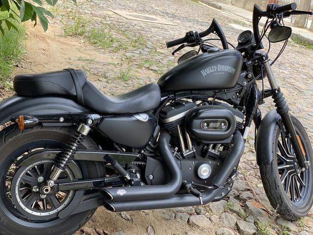 Harley-Davidson 883 Iron