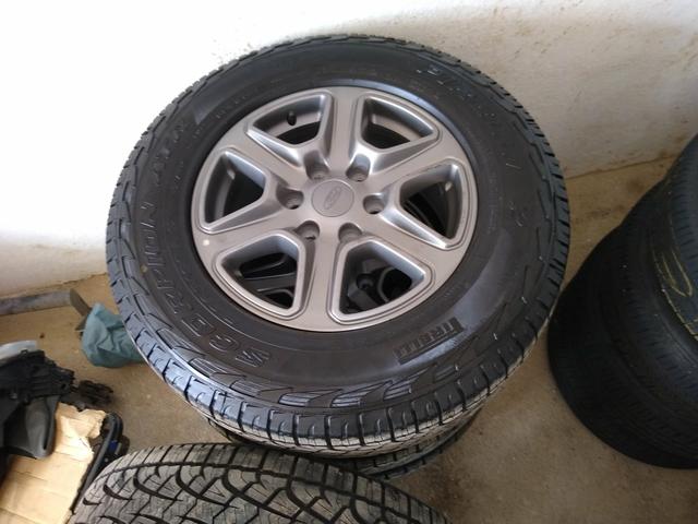 Rodas ranger com pneus zero