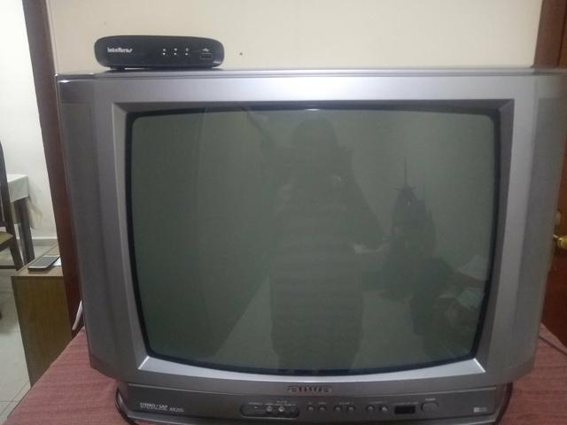 TV 20 polegadas + conversor.Aproveite a promoção para quarenten