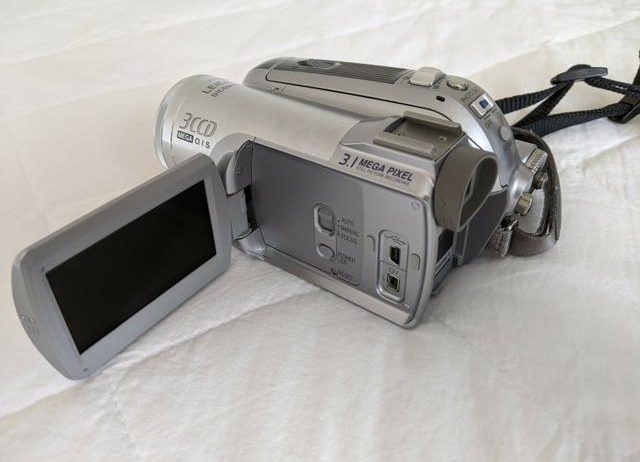 Filmadora Mini DV 3CCD Panasonic