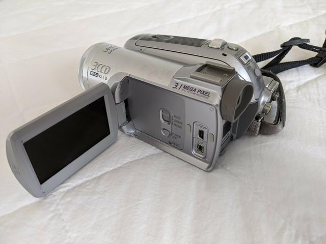 Filmadora Mini DV 3CCD Panasonic