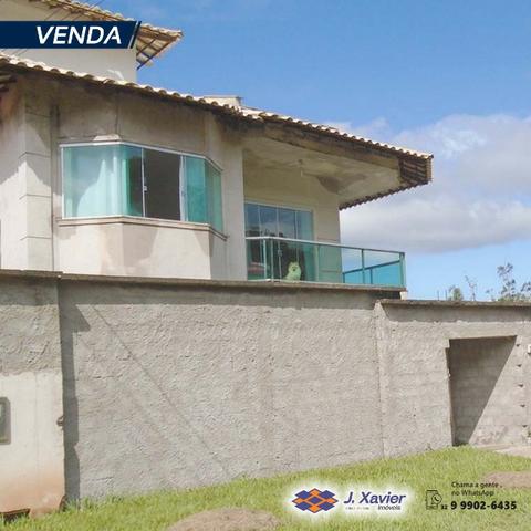 Casa com 3 pavimentos localizada no Condomínio Cidade Jardim