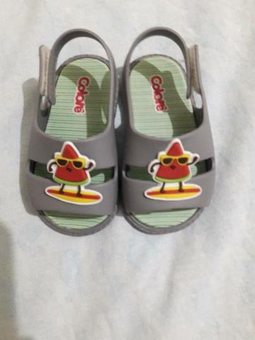 Sandália seminova