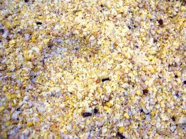 Ração de Insetos para Pássaros