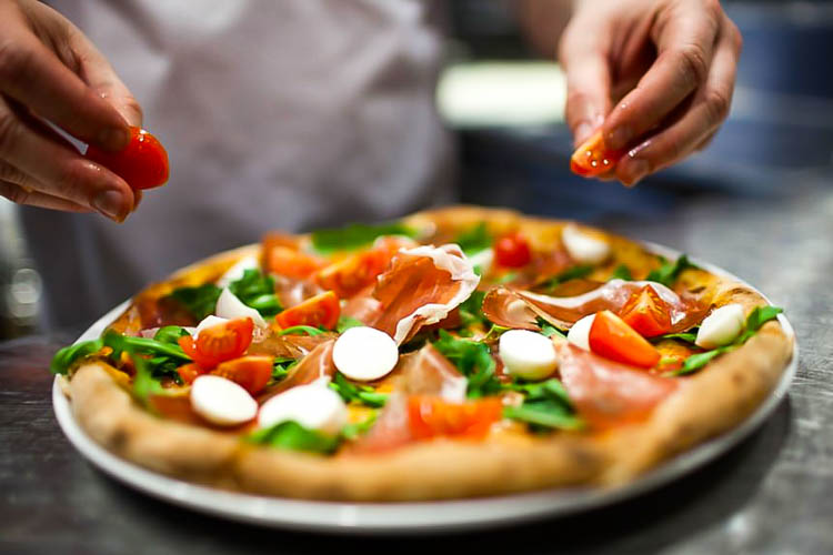 CURSO DE PIZZAIOLO