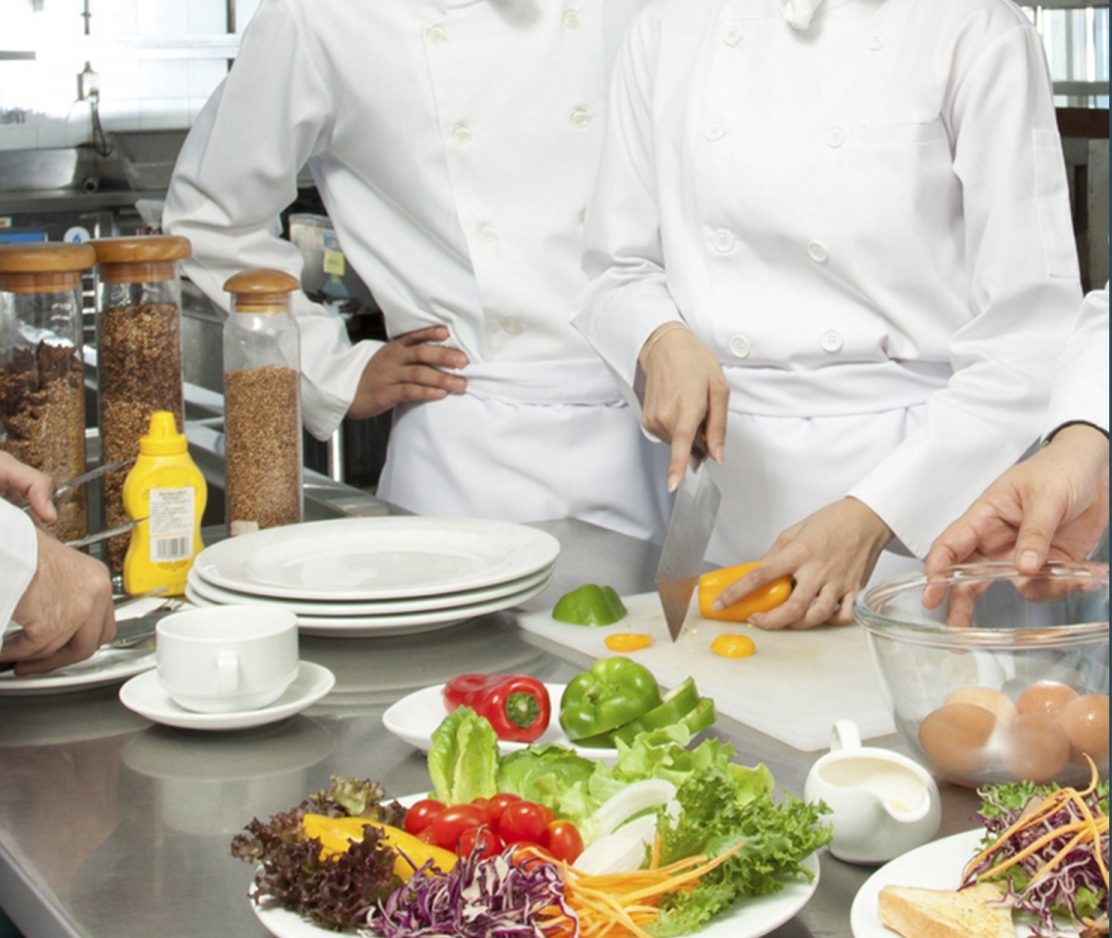 CURSO AUXILIAR DE COZINHA PROFISSIONAL